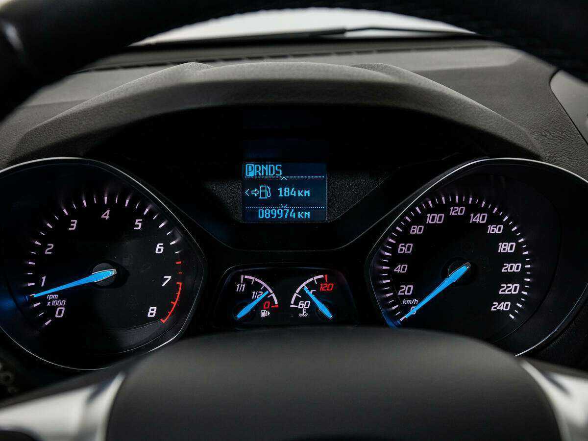 Б/У Форд Куга 2016 года. Фото: #9