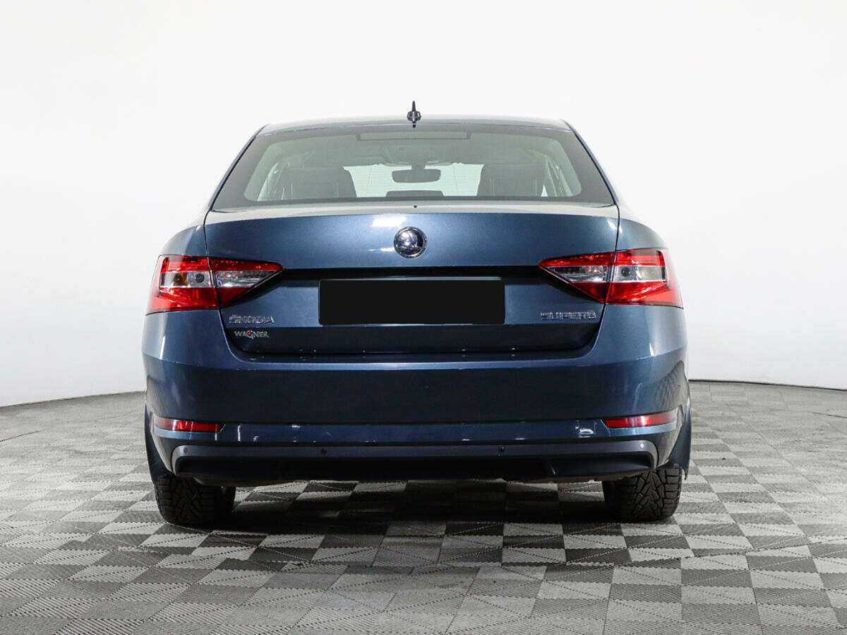 Б/У Шкода Суперб 2018 года. Фото: #4