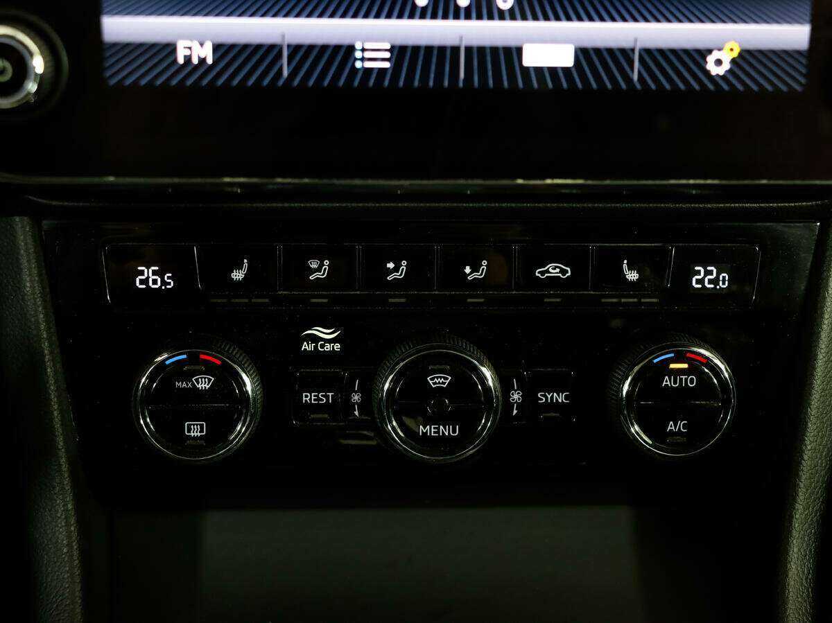 Б/У Шкода Суперб 2018 года. Фото: #9