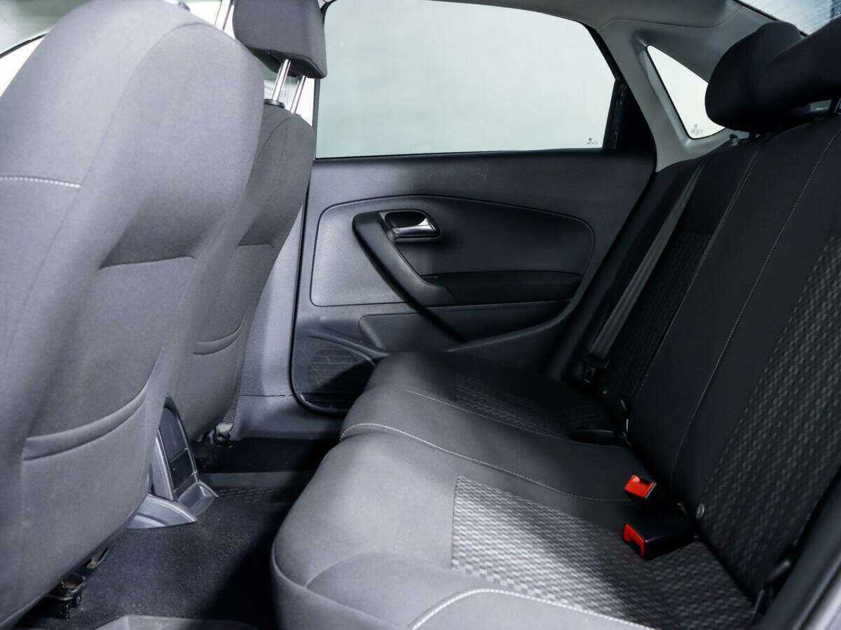 Б/У Фольксваген Поло 2015 года. Фото: #10