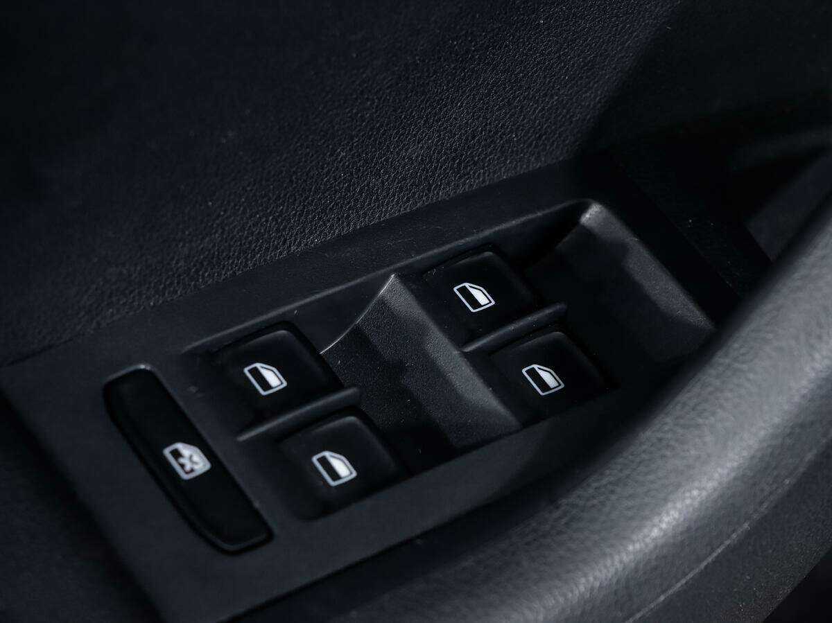 Б/У Шкода Октавия 2013 года. Фото: #11