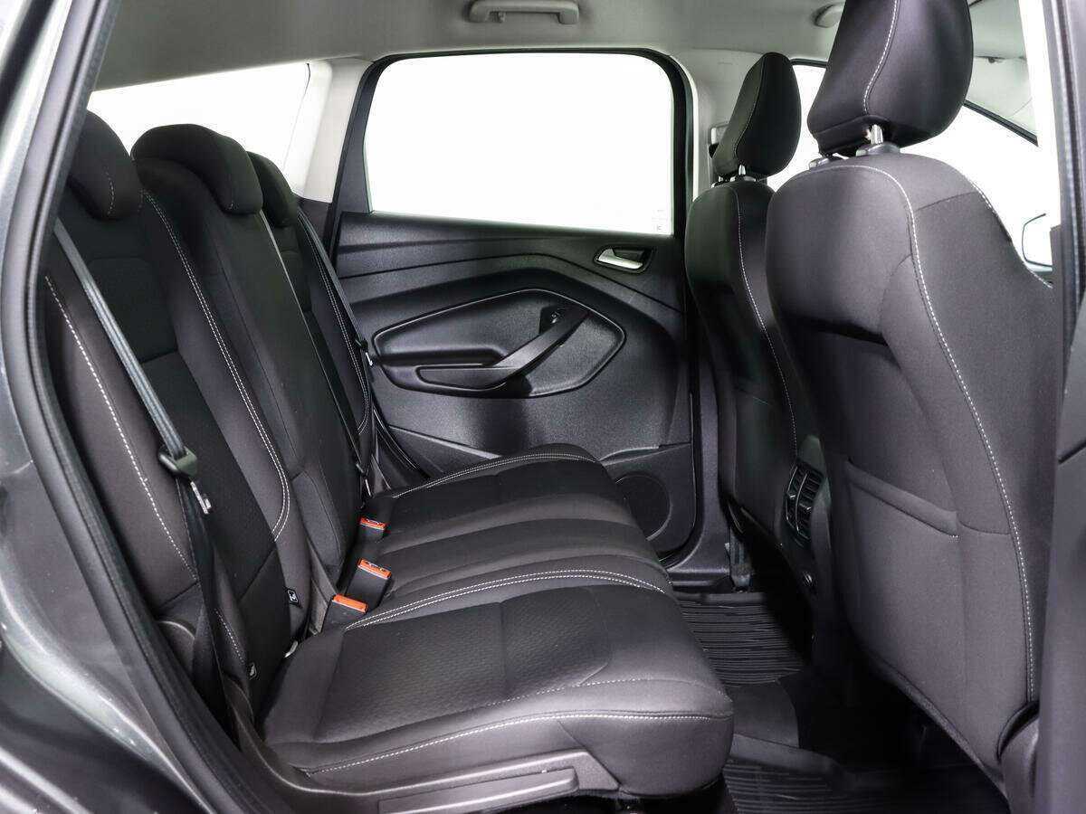 Б/У Форд Куга 2017 года. Фото: #13