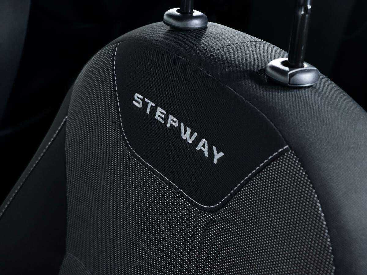 Б/У Рено Логан 2020 года. Фото: #13