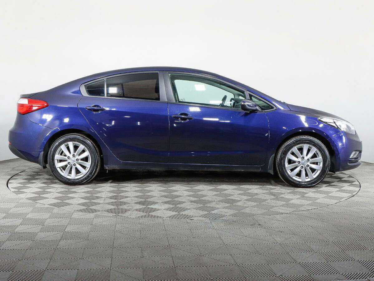 Б/У Киа Церато 2016 года. Фото: #3