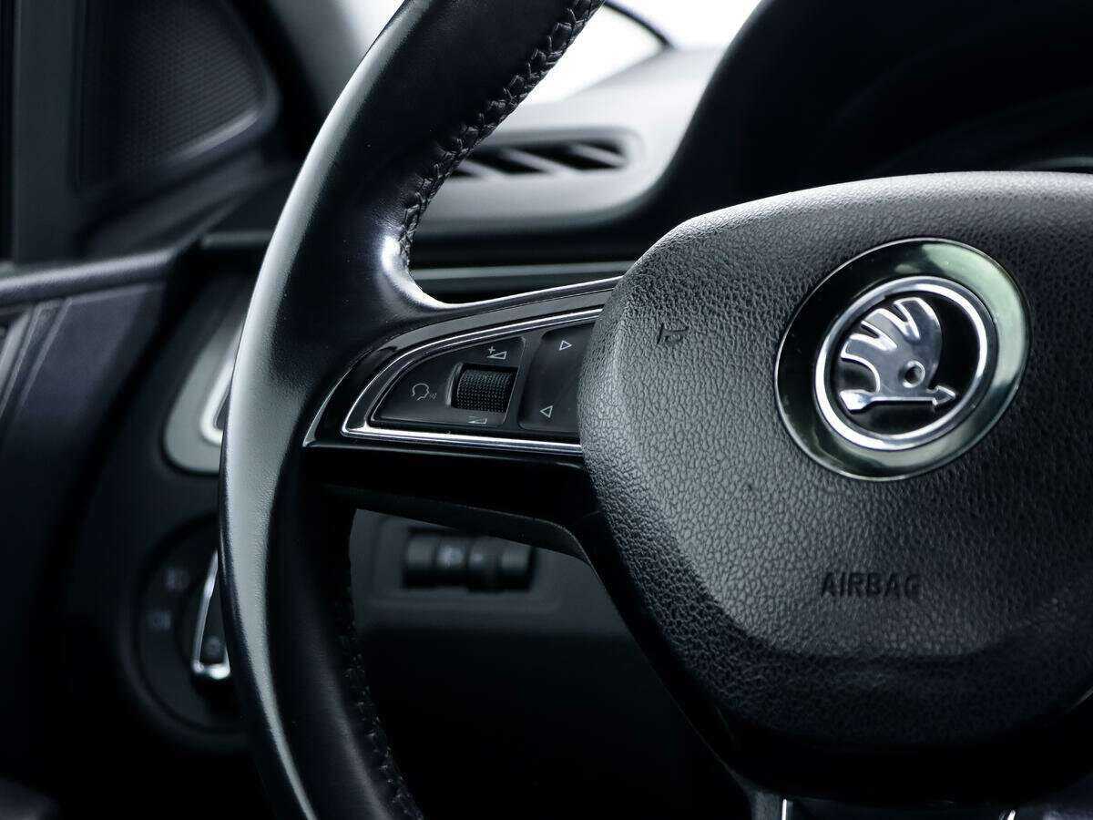 Б/У Шкода Рапид 2017 года. Фото: #12