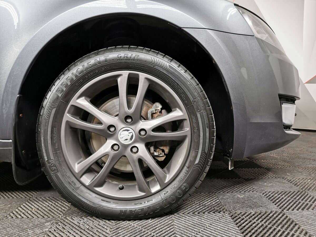 Б/У Шкода Октавия 2013 года. Фото: #8