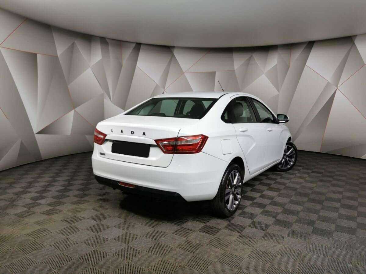 Б/У Лада (ВАЗ) Веста 2018 года. Фото: #1