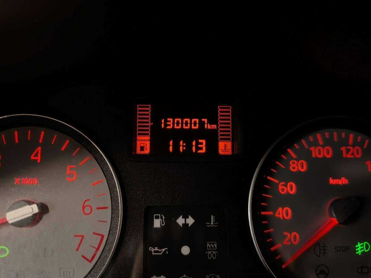 Б/У Рено Сандеро 2013 года. Фото: #12