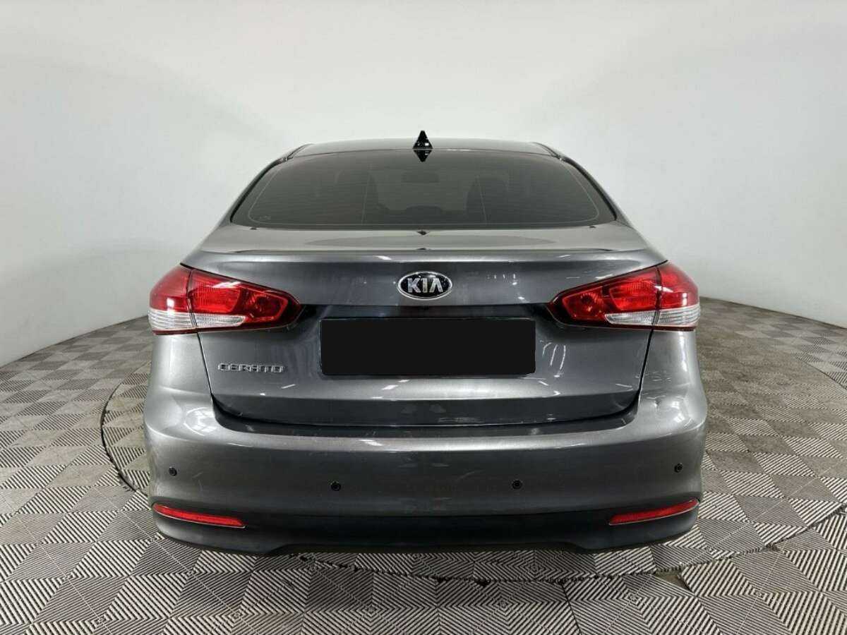 Б/У Киа Церато 2019 года. Фото: #2