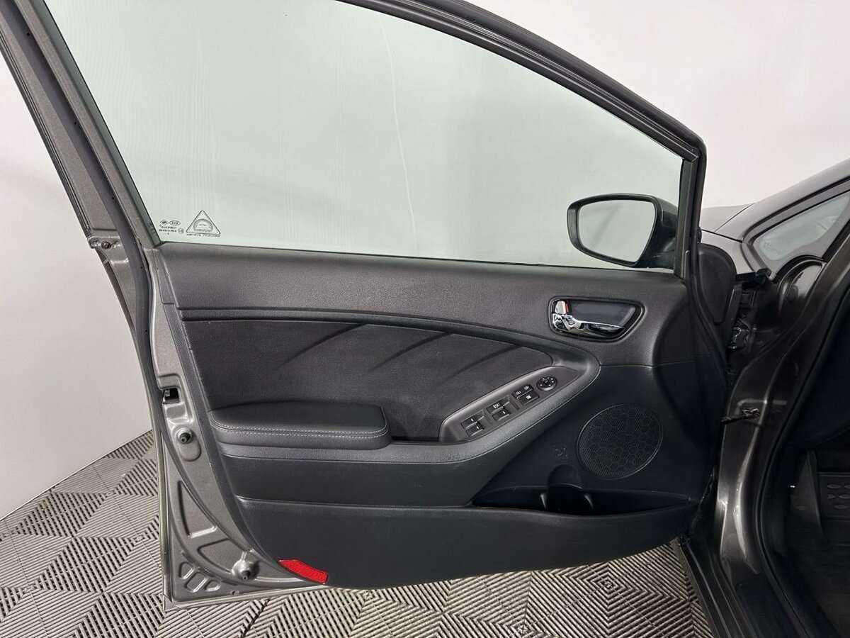 Б/У Киа Церато 2019 года. Фото: #7