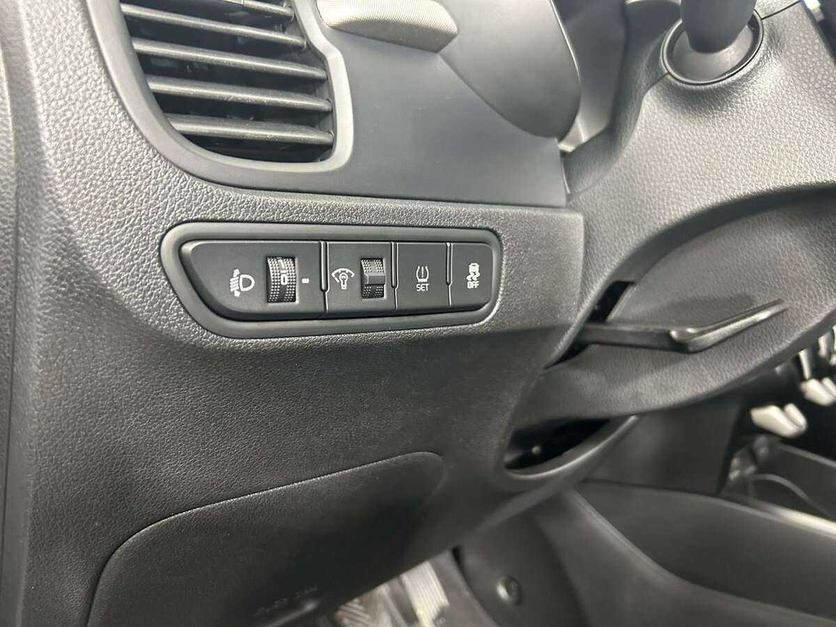 Б/У Киа Рио 2018 года. Фото: #8