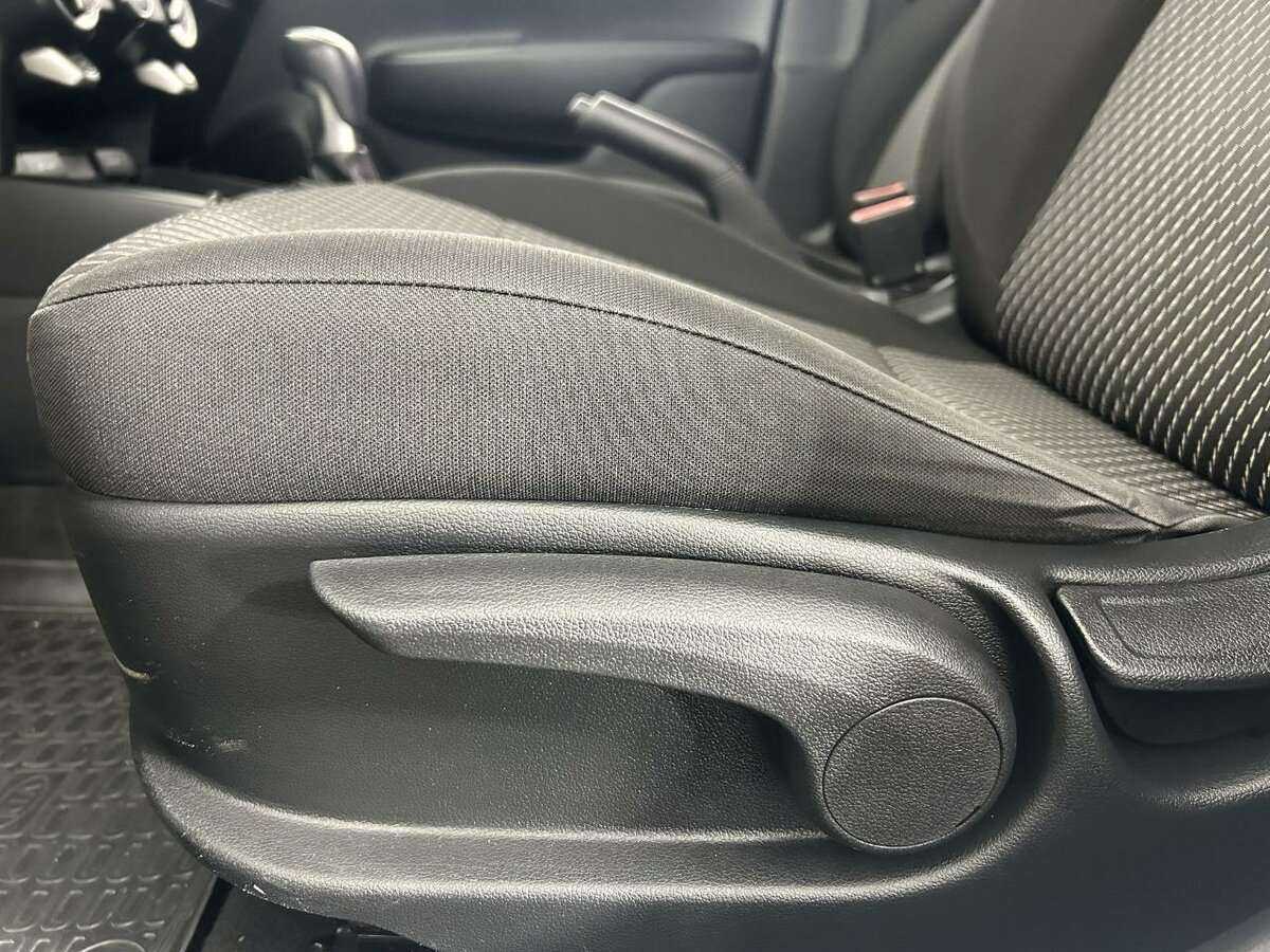 Б/У Киа Рио 2018 года. Фото: #9