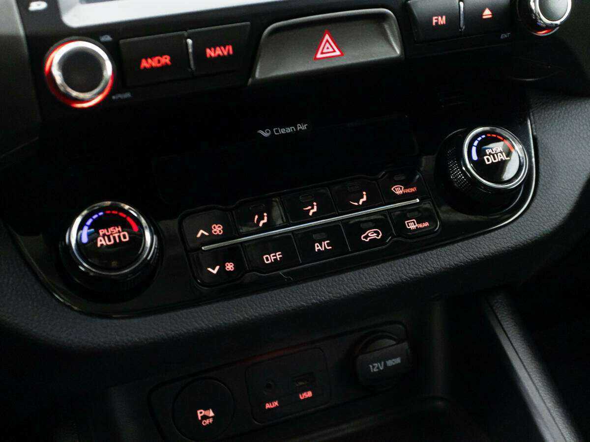 Б/У Киа Спортейдж 2014 года. Фото: #17