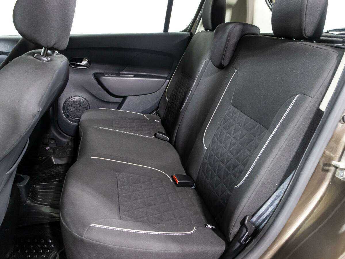 Б/У Рено Сандеро 2018 года. Фото: #9