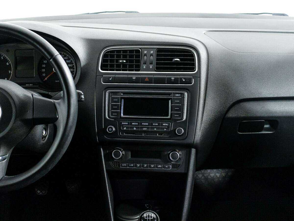 Б/У Фольксваген Поло 2014 года. Фото: #13