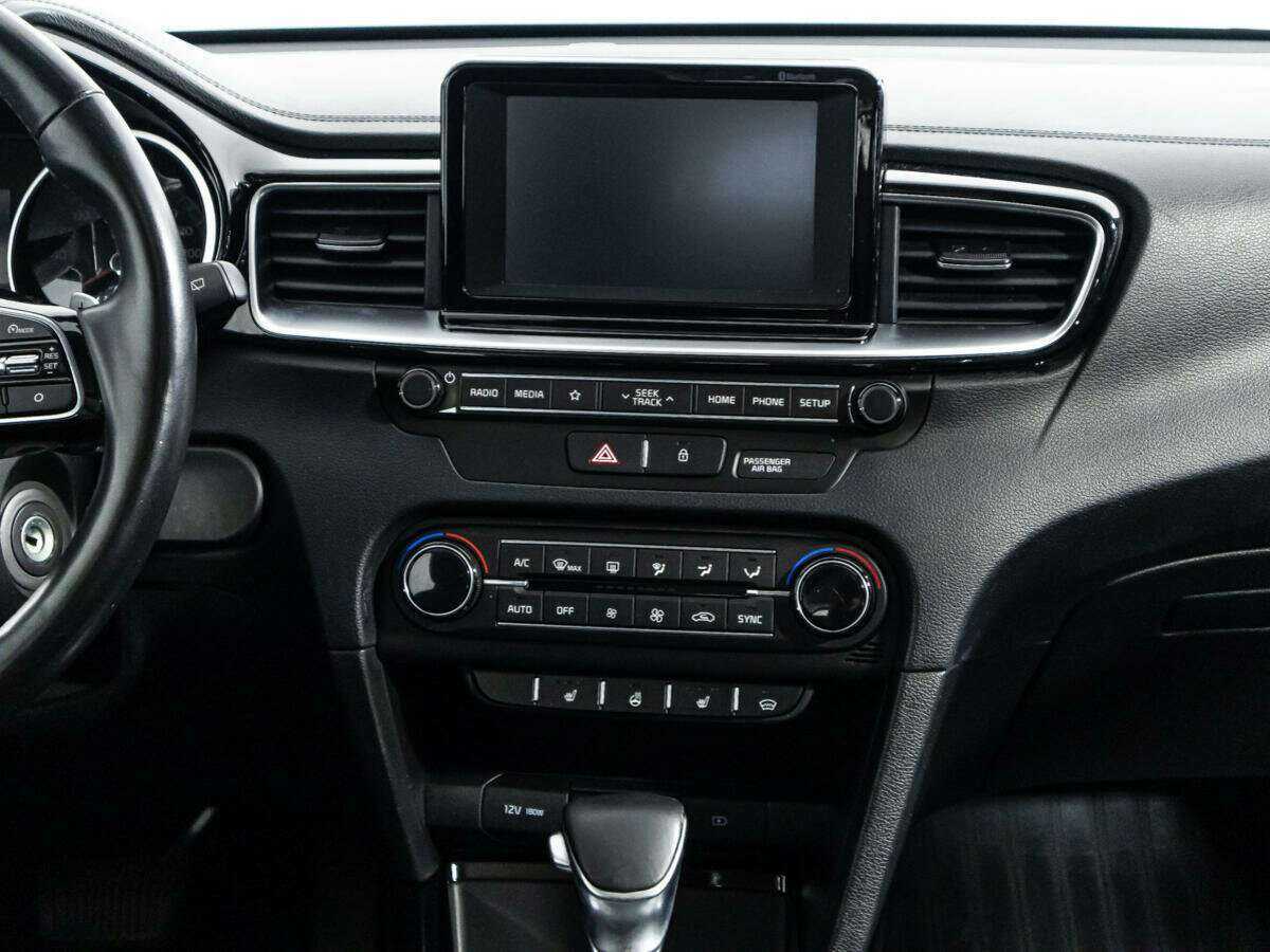 Б/У Киа Сид 2018 года. Фото: #13