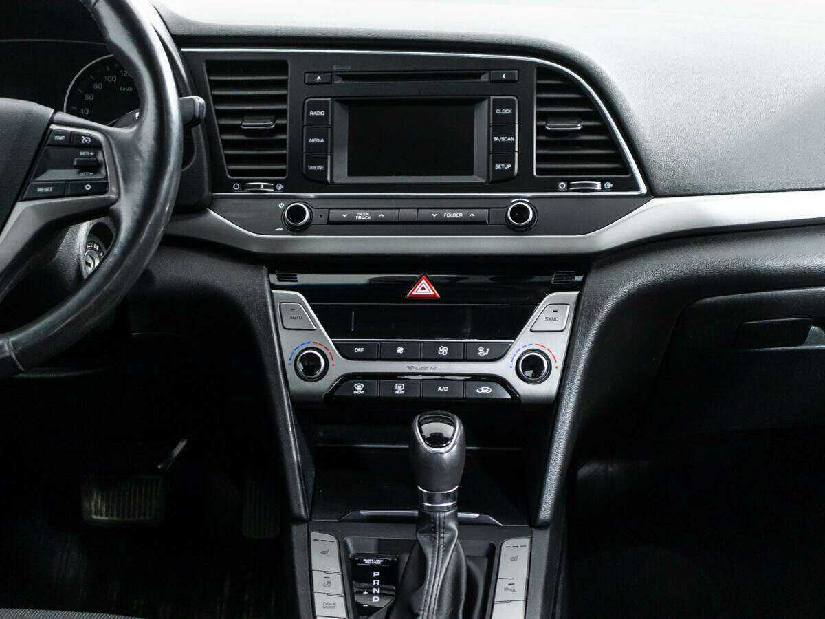 Б/У Хендай Елантра 2017 года. Фото: #13