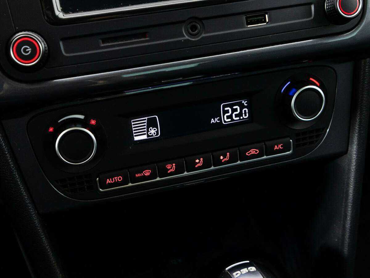 Б/У Фольксваген Поло 2019 года. Фото: #14