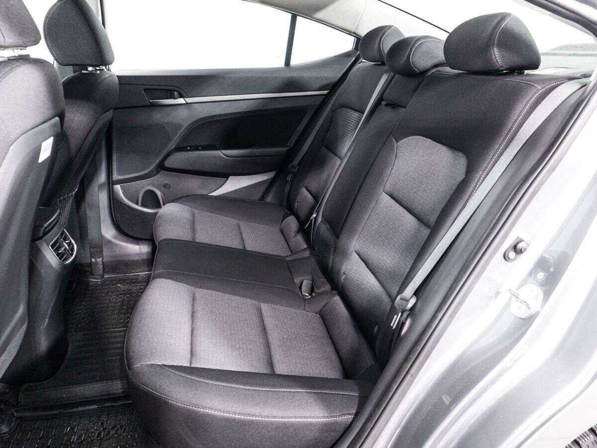 Б/У Хендай Елантра 2018 года. Фото: #9