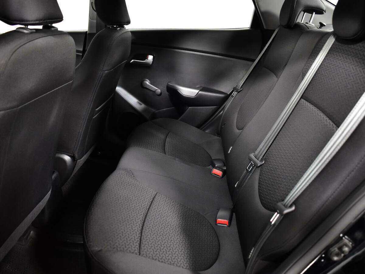 Б/У Киа Рио 2017 года. Фото: #9