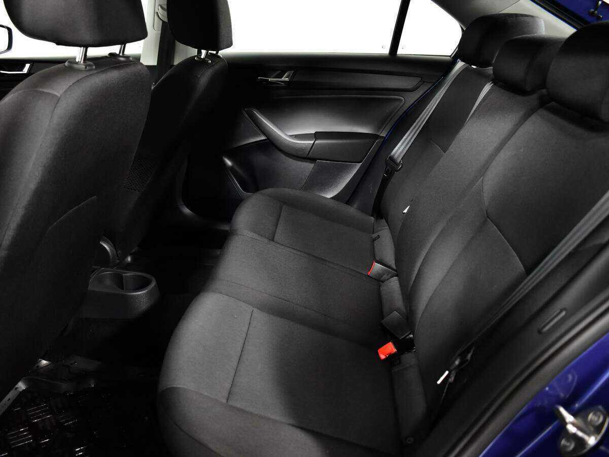 Б/У Шкода Рапид 2018 года. Фото: #9