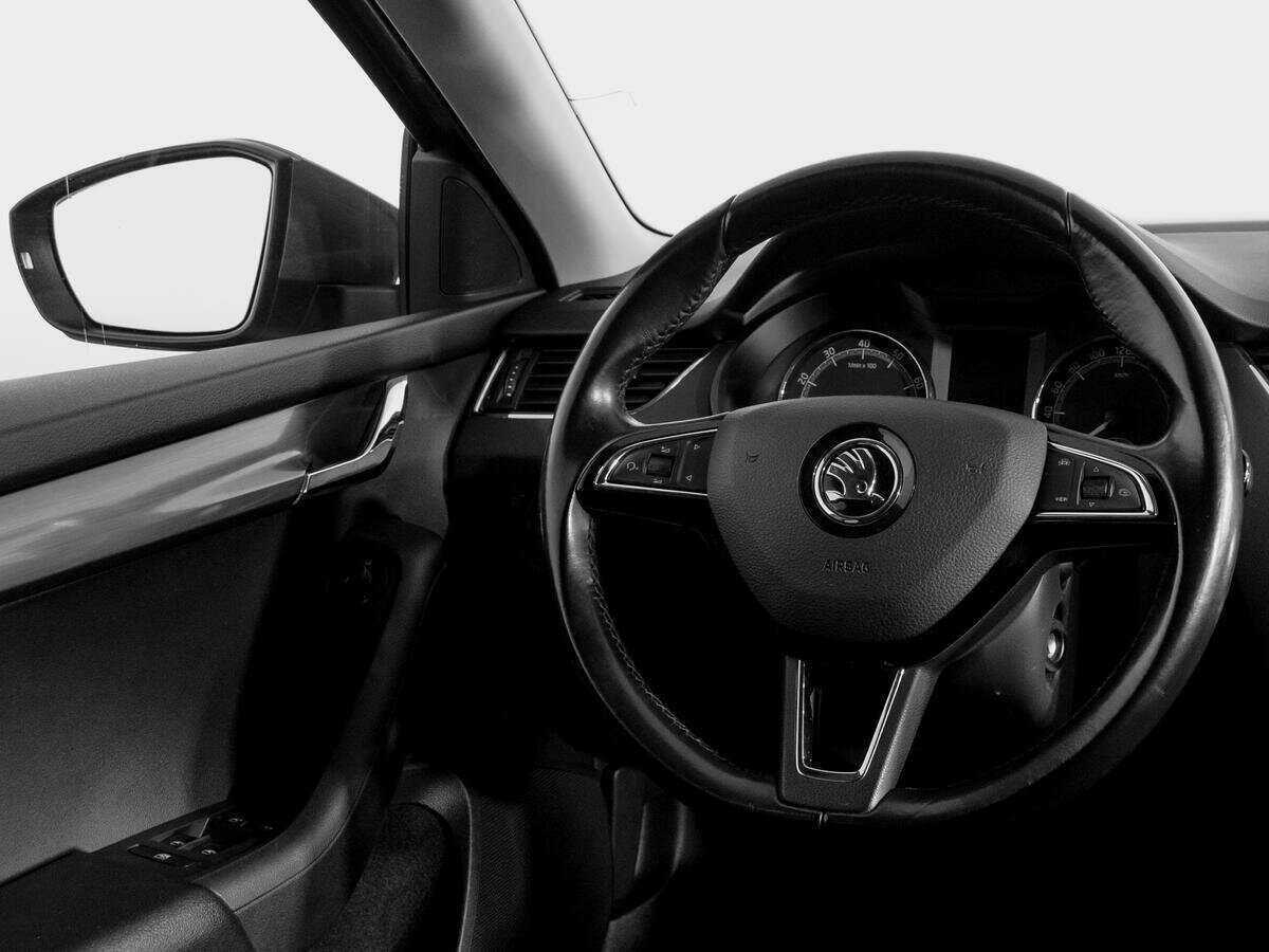 Б/У Шкода Октавия 2018 года. Фото: #13