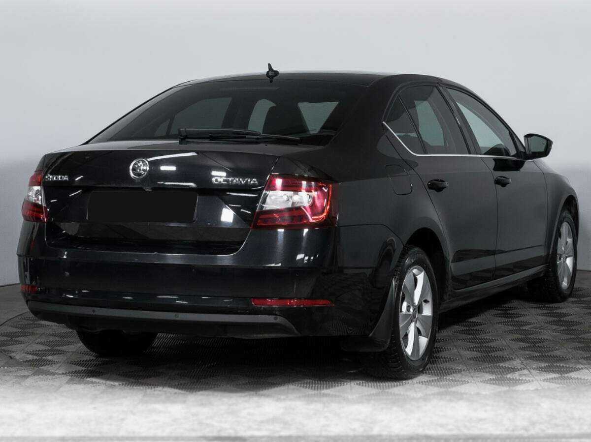 Б/У Шкода Октавия 2018 года. Фото: #4