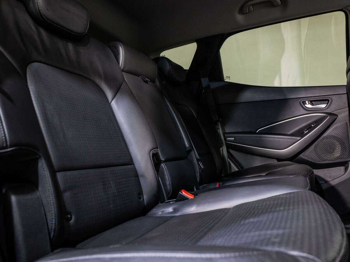 Б/У Хендай Санта Фе 2013 года. Фото: #11