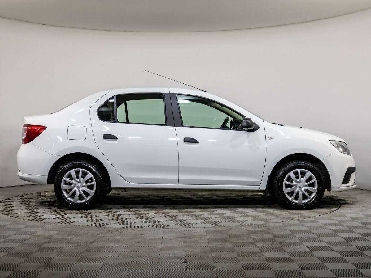 Б/У Рено Логан 2019 года. Фото: #2