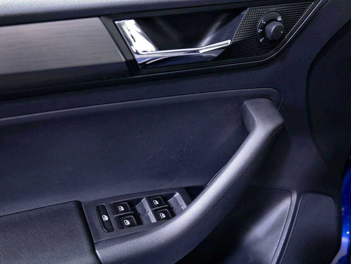 Б/У Шкода Рапид 2017 года. Фото: #12