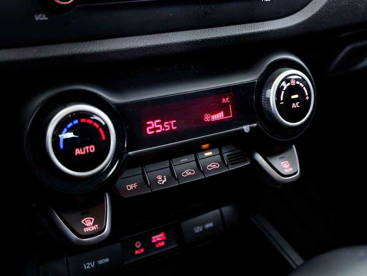 Б/У Киа Рио 2019 года. Фото: #14