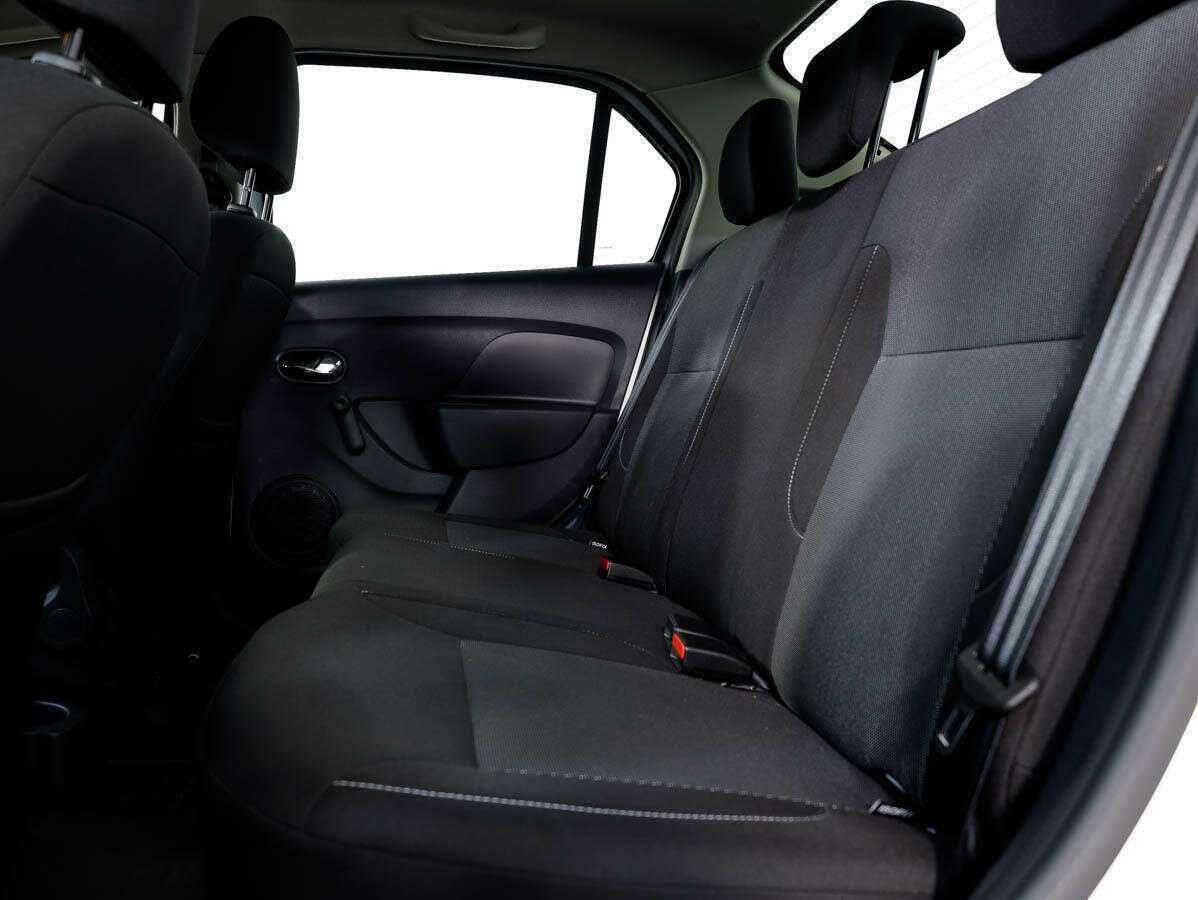 Б/У Рено Логан 2020 года. Фото: #11