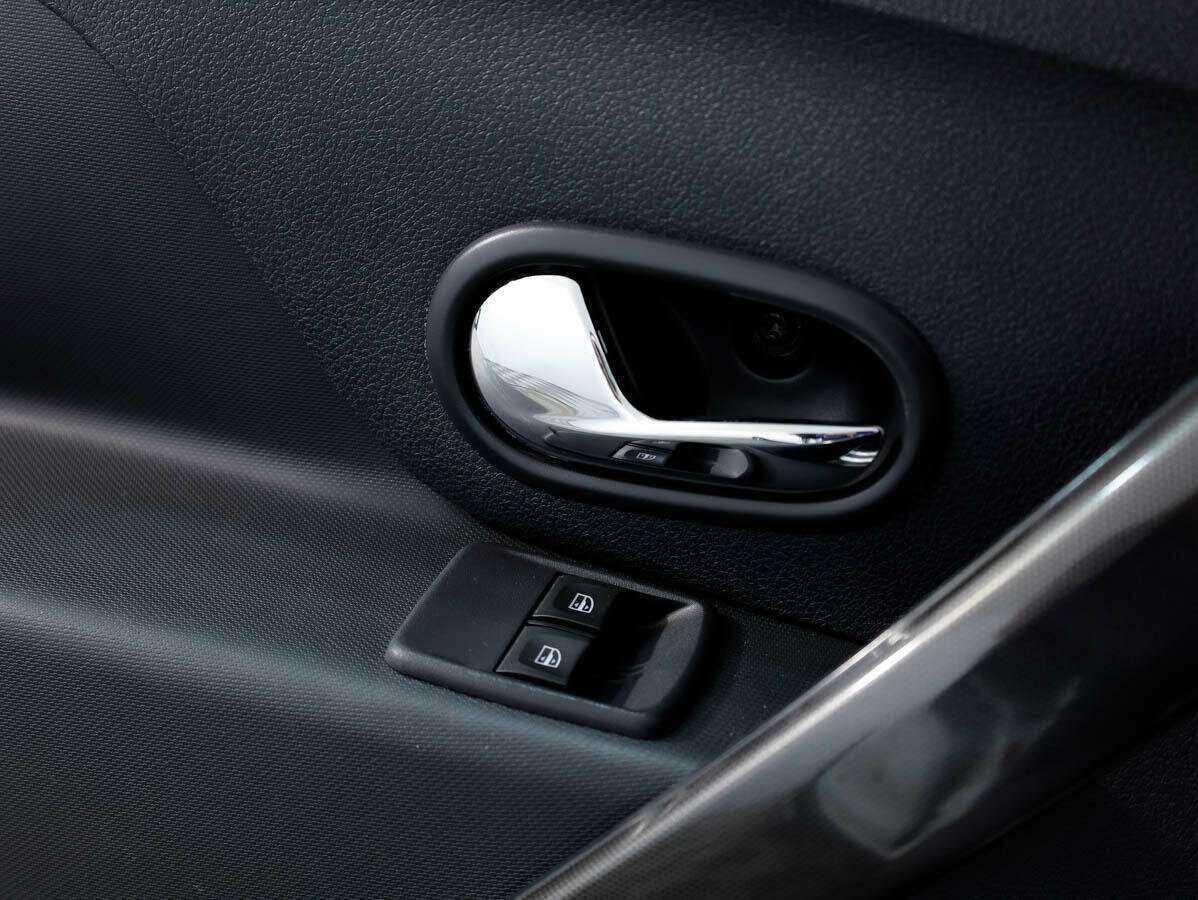 Б/У Рено Логан 2020 года. Фото: #13