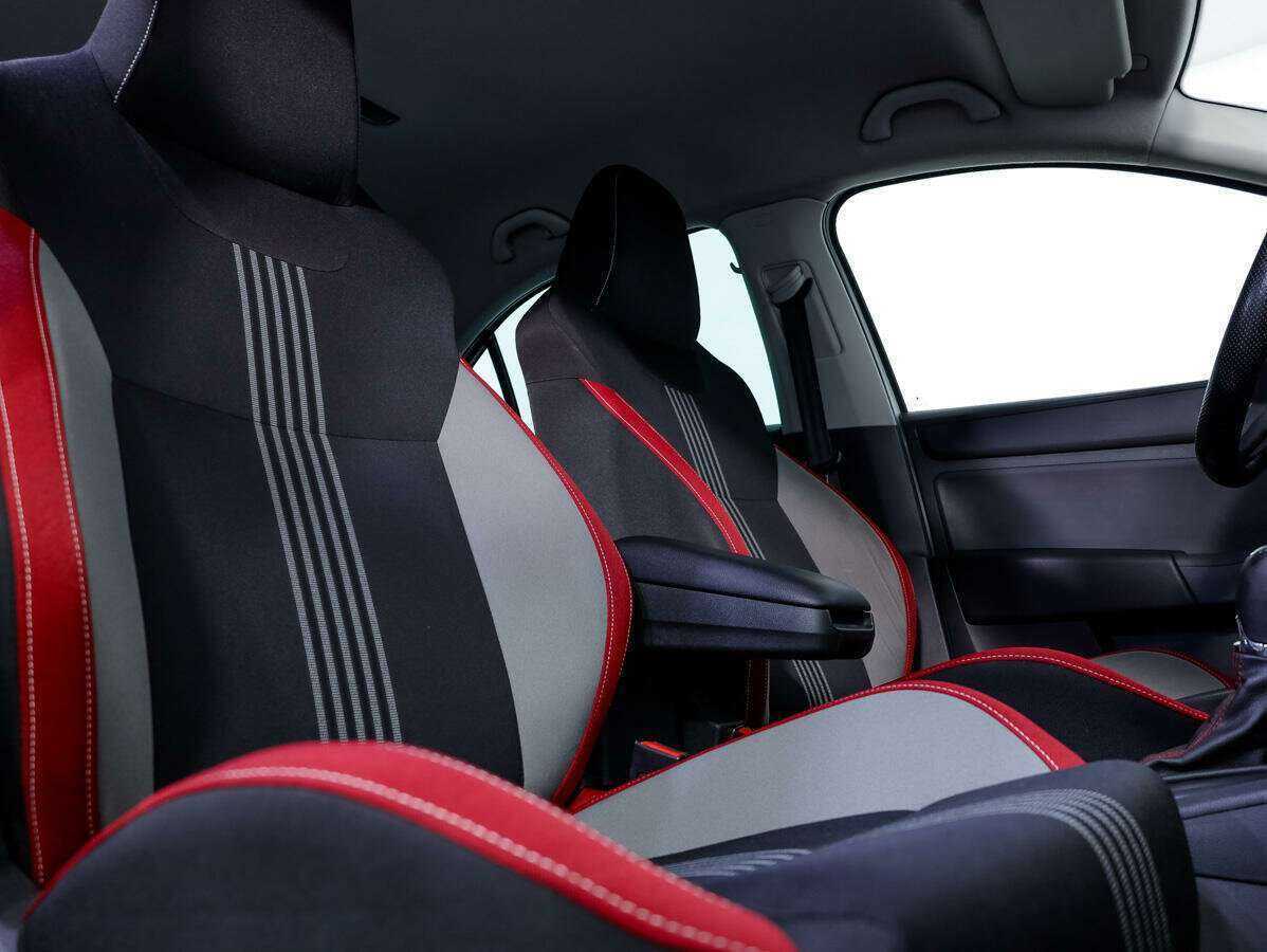 Б/У Шкода Рапид 2015 года. Фото: #11