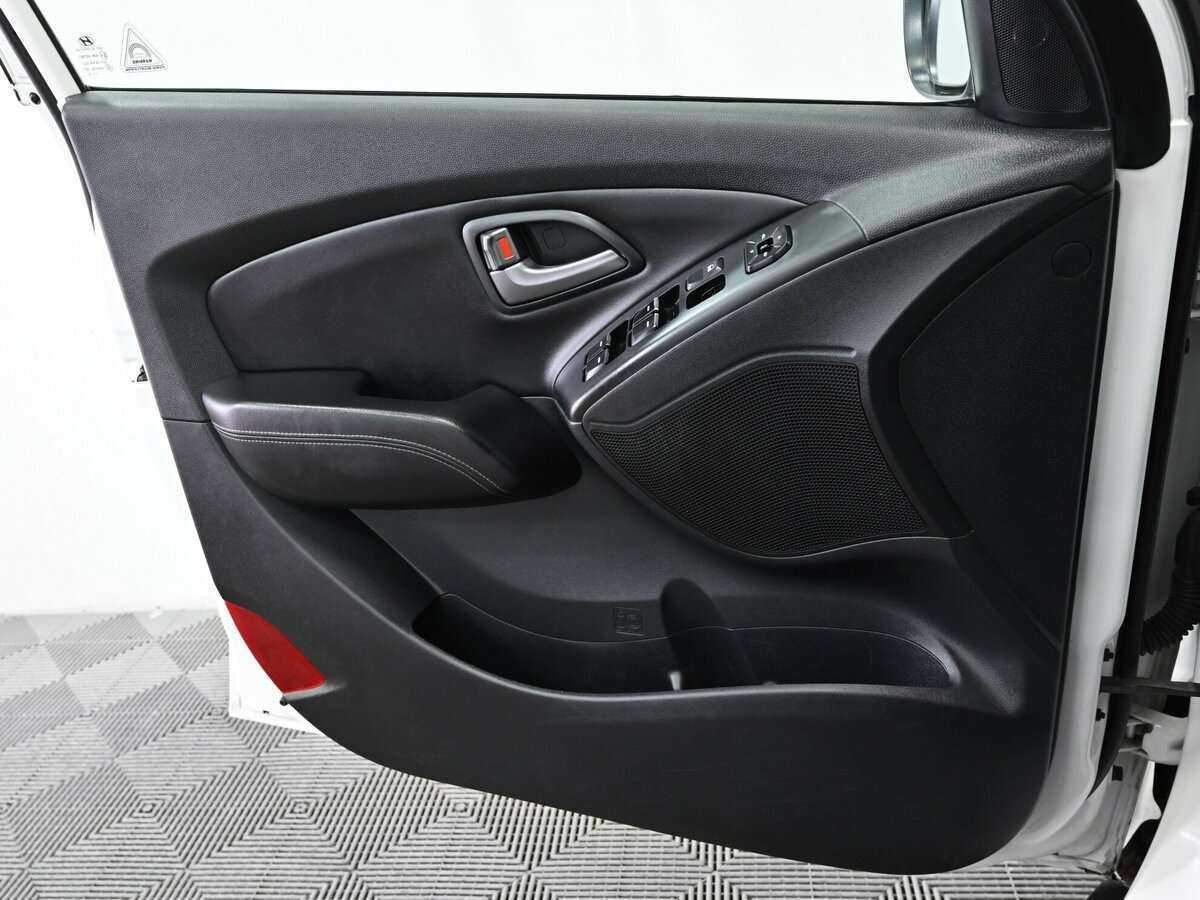 Б/У Хендай ай-икс35 2014 года. Фото: #7