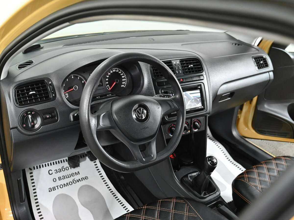 Б/У Фольксваген Поло 2017 года. Фото: #4