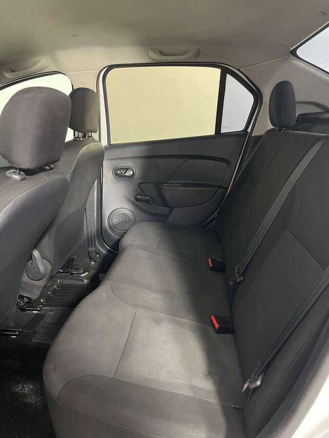 Б/У Рено Логан 2014 года. Фото: #20