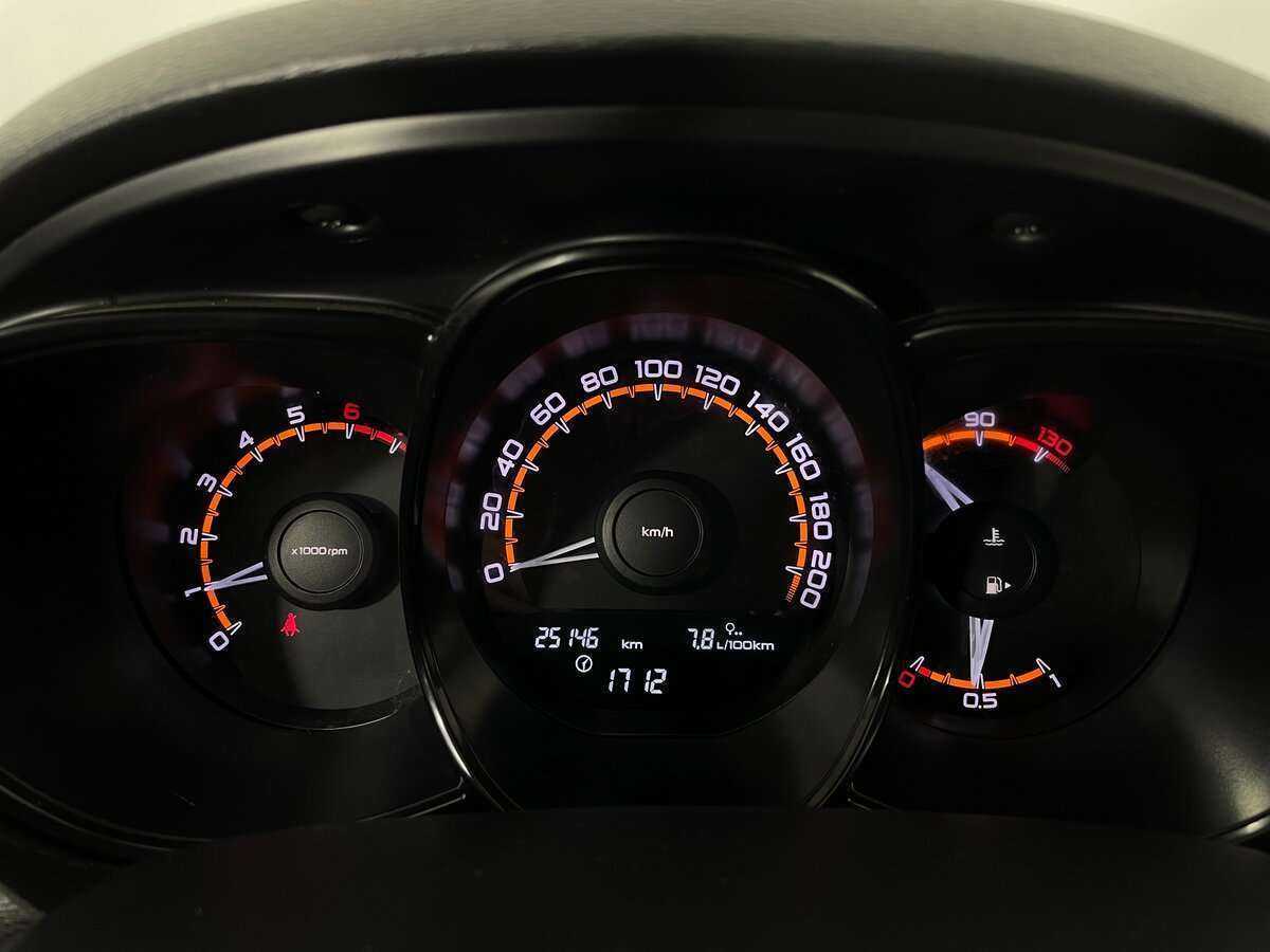 Б/У Лада (ВАЗ) Веста 2021 года. Фото: #10