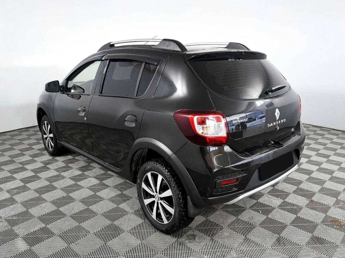Б/У Рено Сандеро 2016 года. Фото: #5