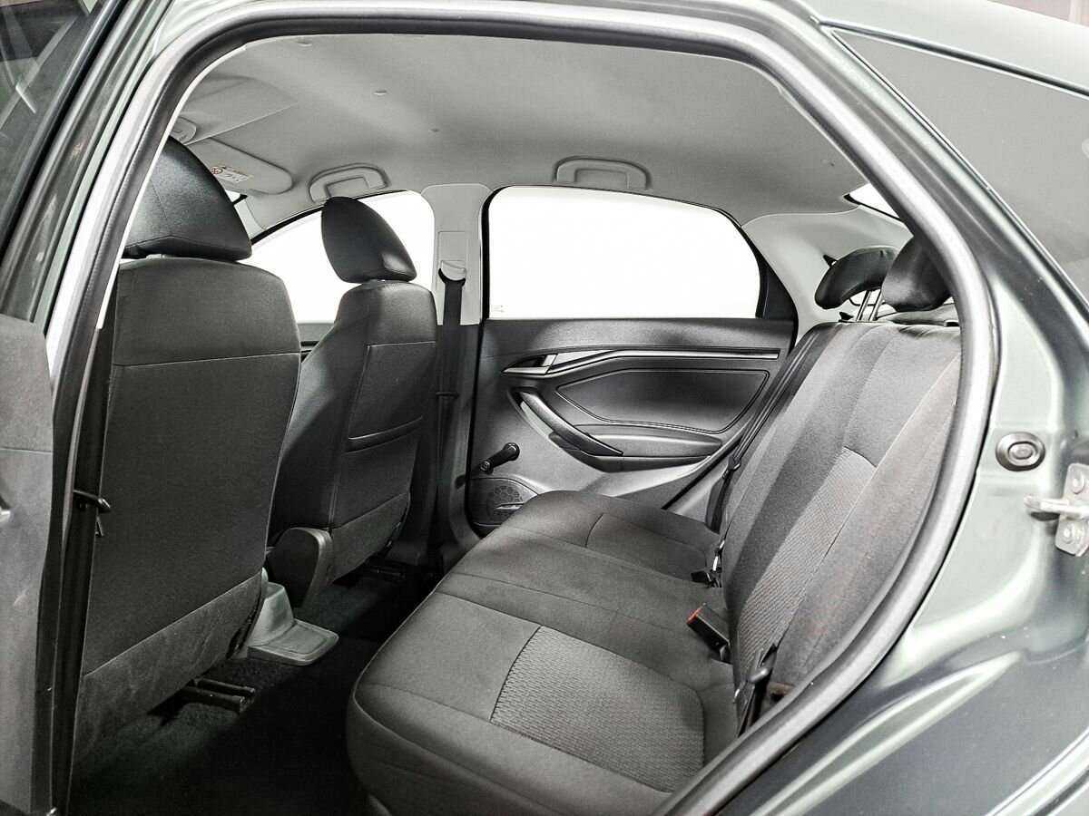 Б/У Лада (ВАЗ) Веста 2017 года. Фото: #8