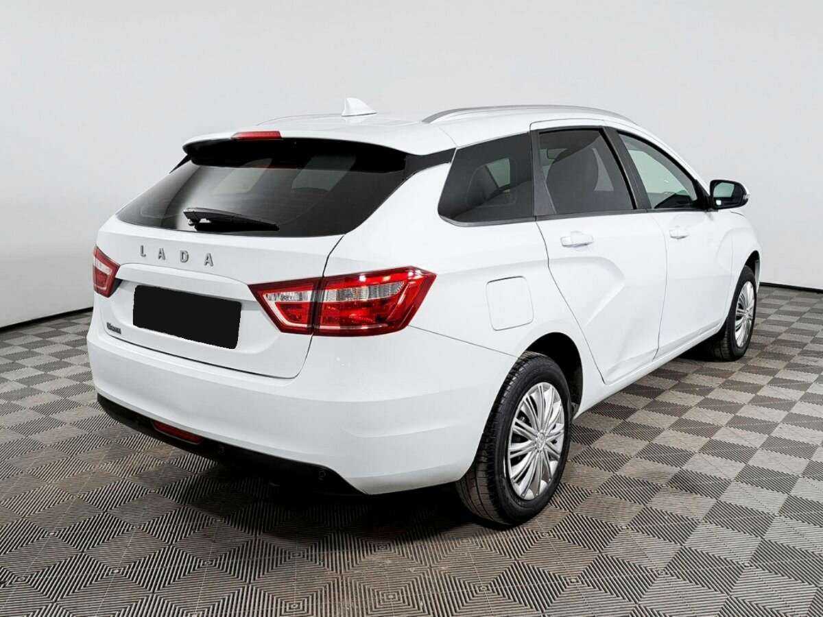 Б/У Лада (ВАЗ) Веста 2018 года. Фото: #4
