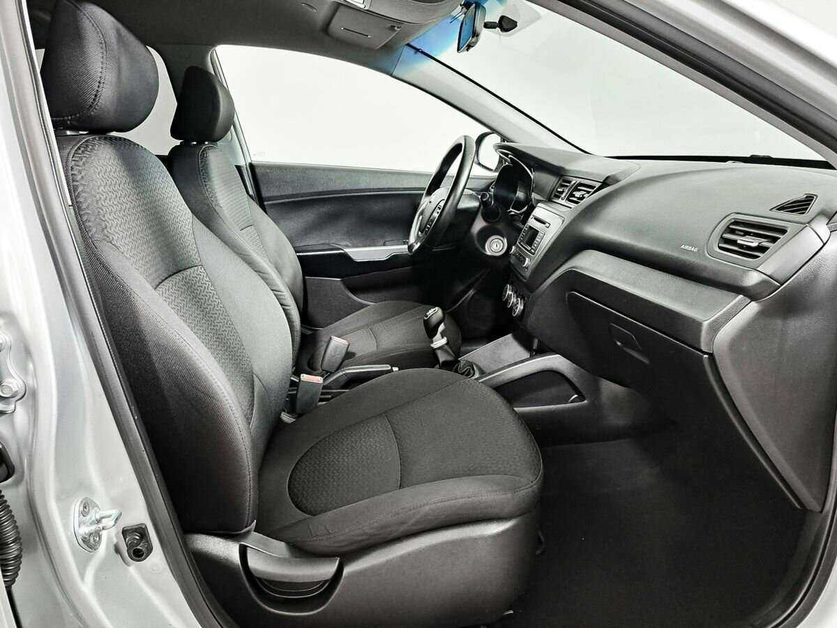 Б/У Киа Рио 2017 года. Фото: #6