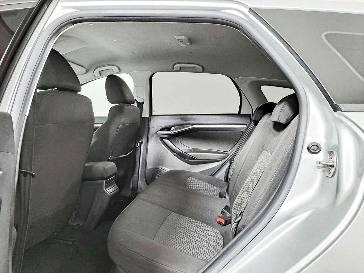 Б/У Лада (ВАЗ) Веста 2020 года. Фото: #9