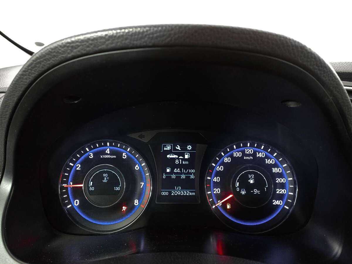 Б/У Хендай ай40 2015 года. Фото: #10