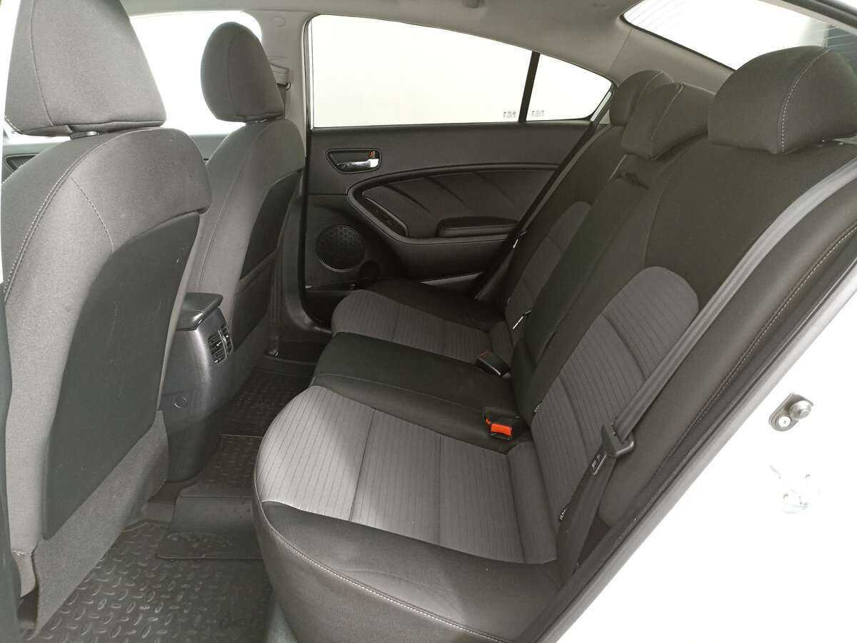 Б/У Киа Церато 2016 года. Фото: #9