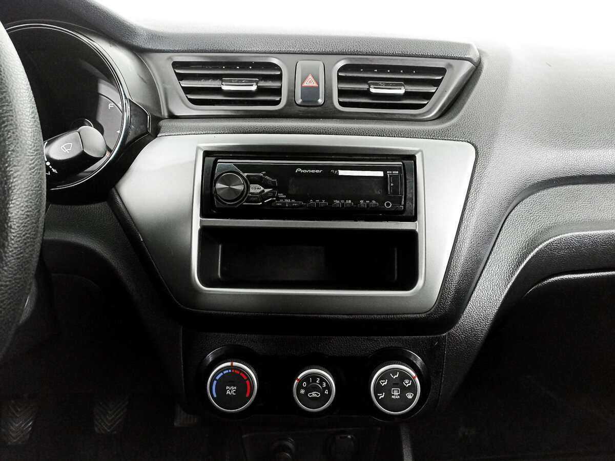 Б/У Киа Рио 2016 года. Фото: #10