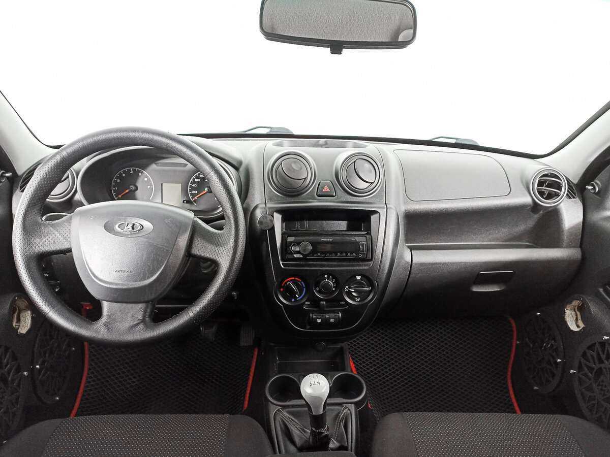 Б/У Лада (ВАЗ) Гранта 2015 года. Фото: #11