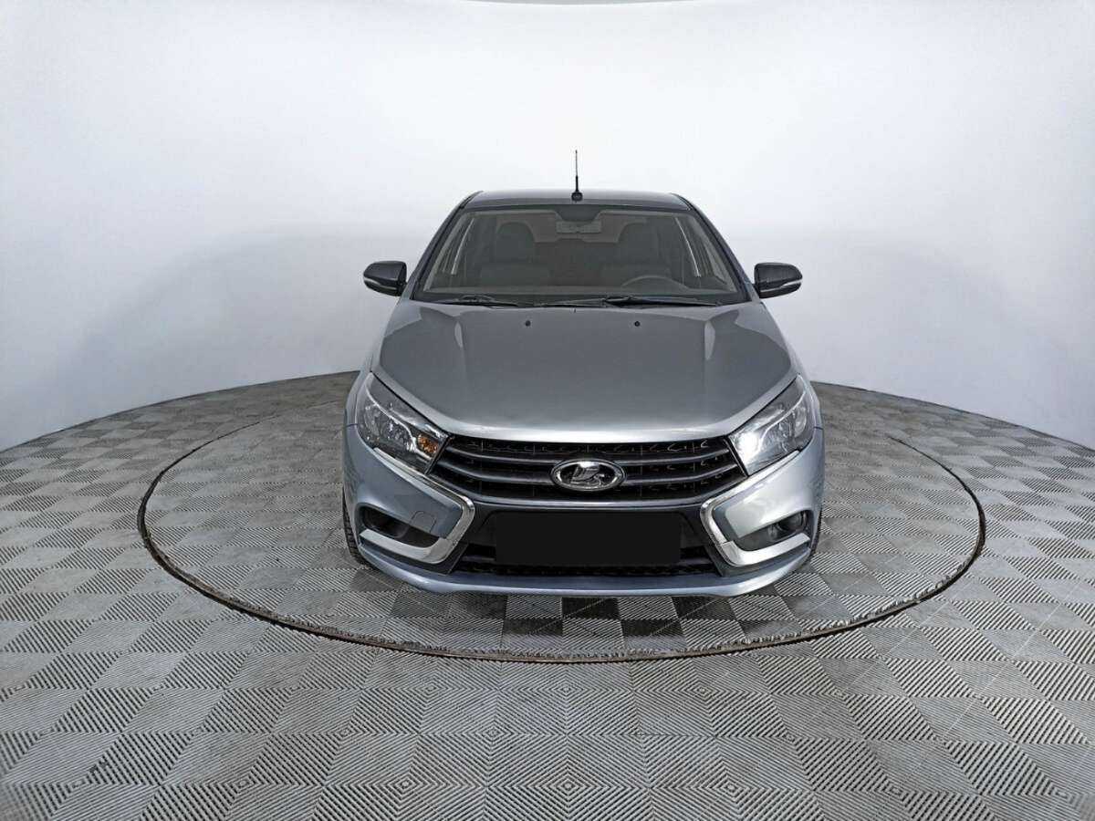 Б/У Лада (ВАЗ) Веста 2018 года. Фото: #1