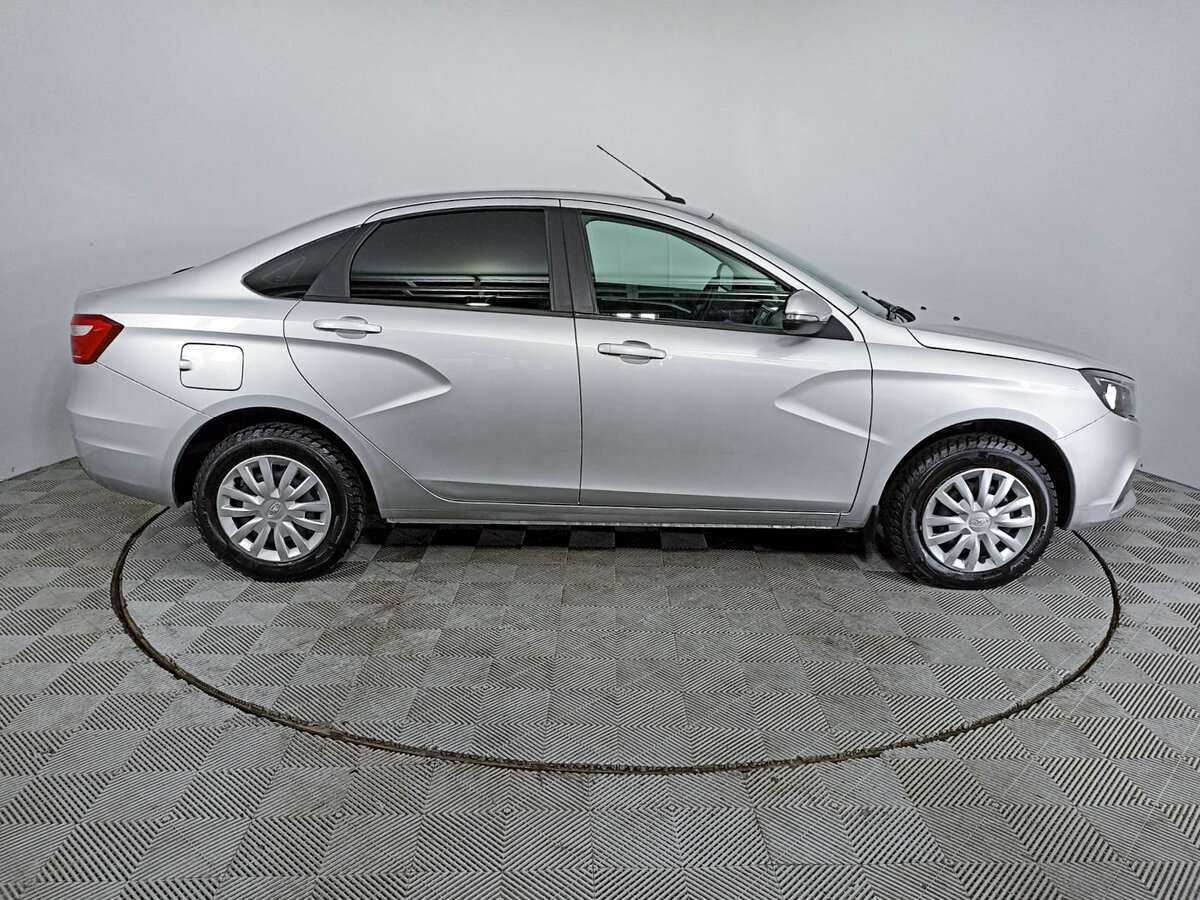 Б/У Лада (ВАЗ) Веста 2017 года. Фото: #3