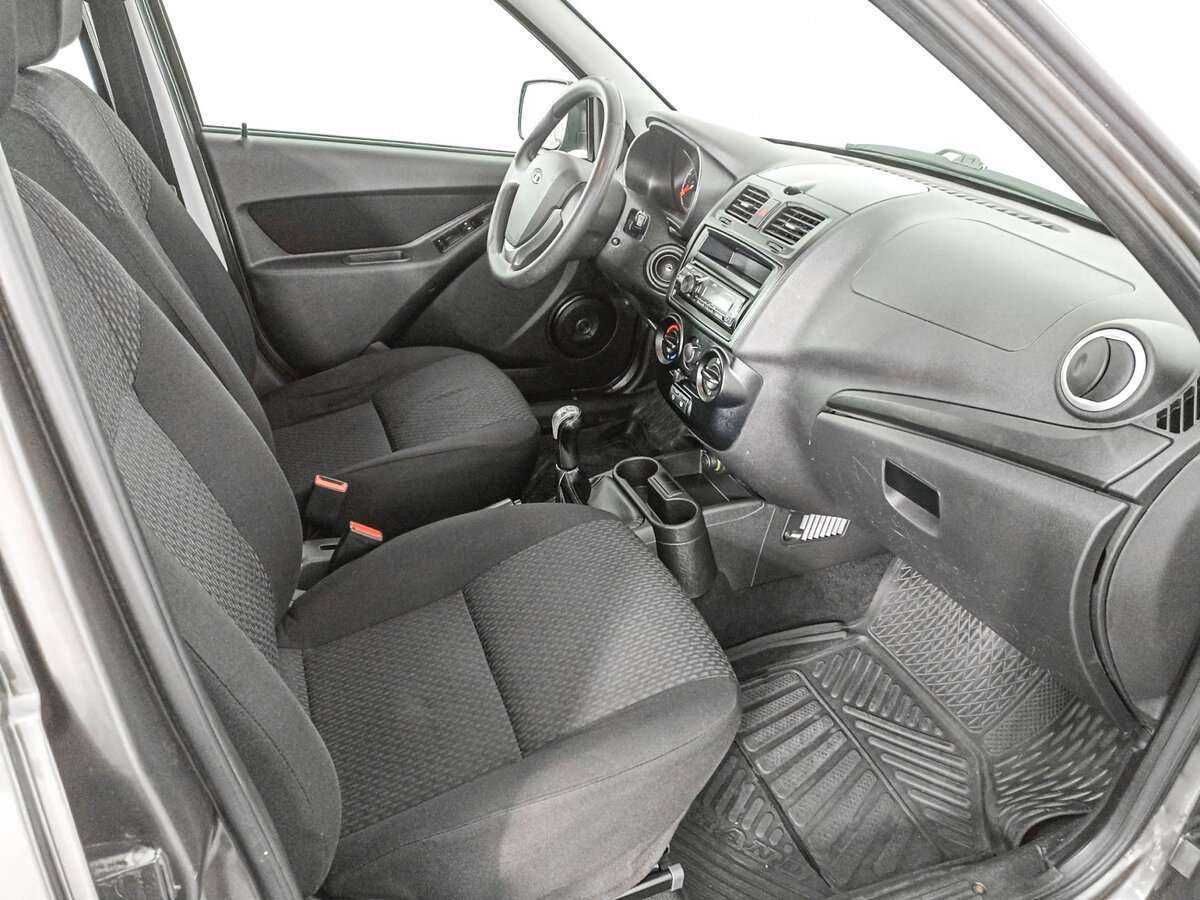 Б/У Лада (ВАЗ) Калина 2015 года. Фото: #8